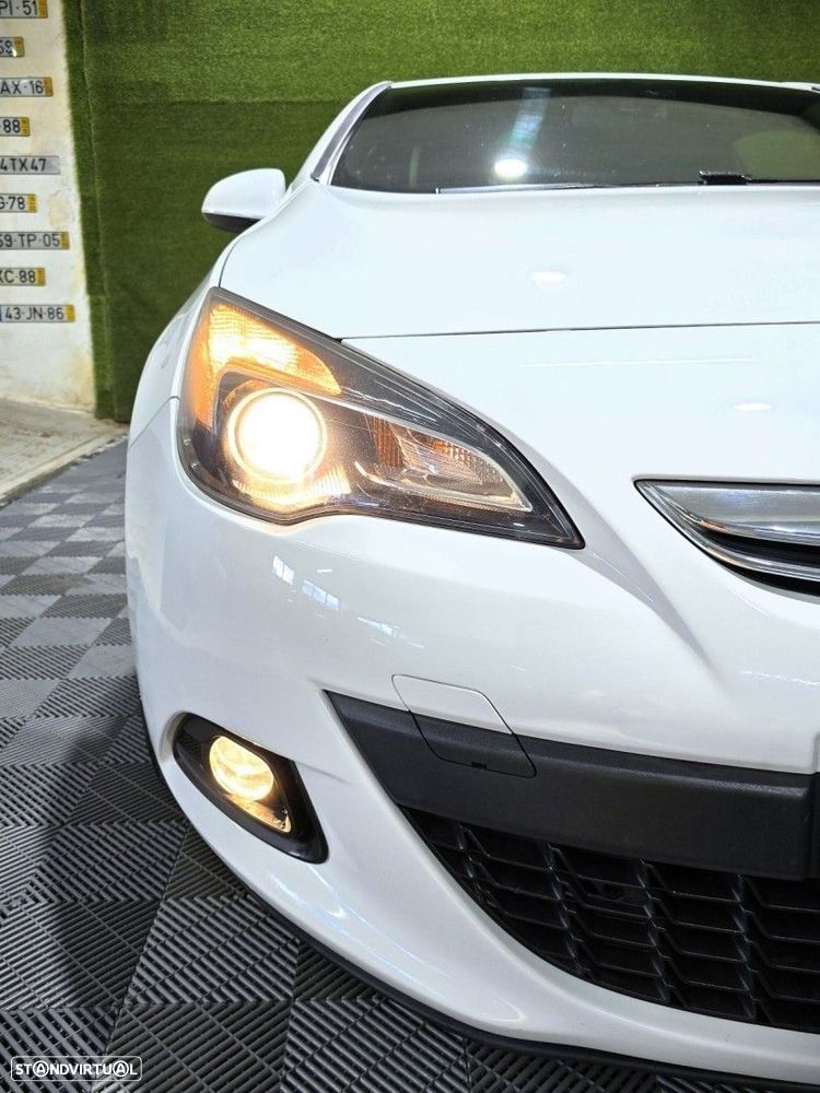 Opel Astra GTC 1.6 CDTi S/S - 8