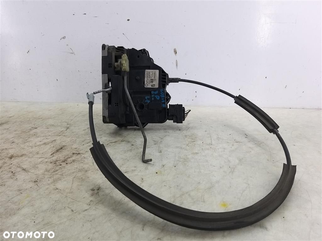 Zamek drzwi przód lewy OPEL CORSA D 06-2011 PRZED LIFT 3DRZWI VAN 13258271 - 1