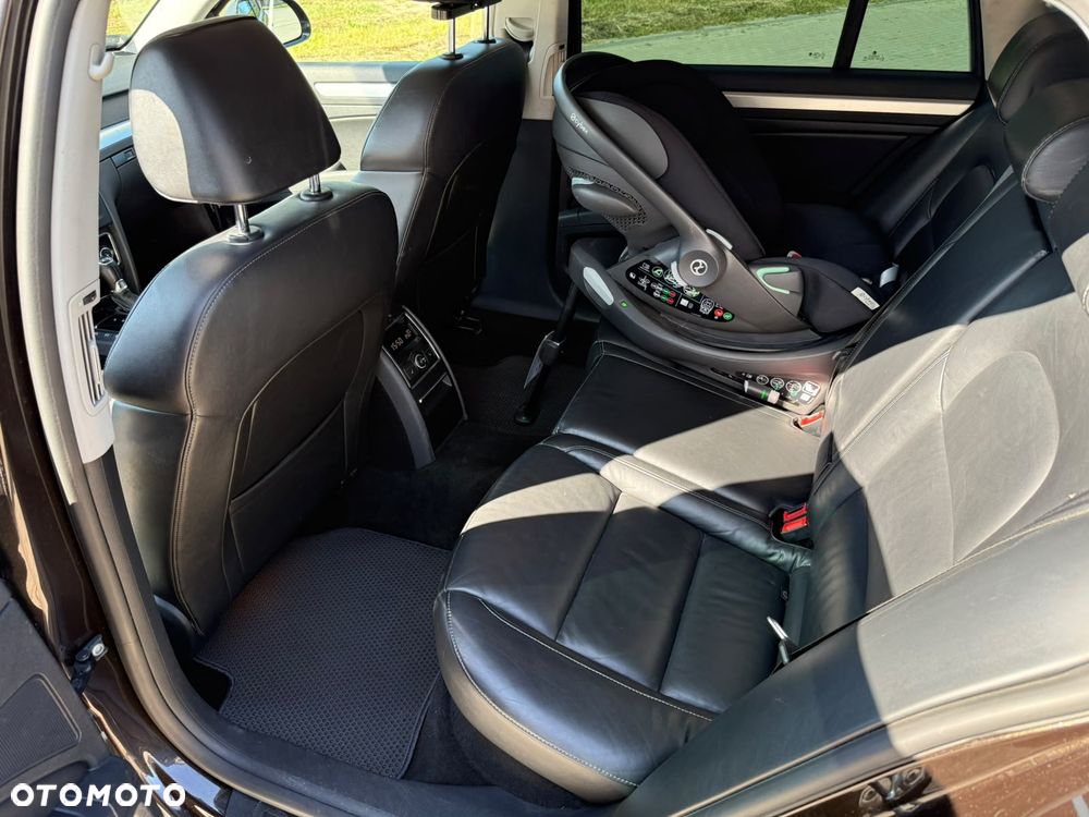 Skoda Superb 2.0 TDI Green tec 4x4 DSG Elegance - 11