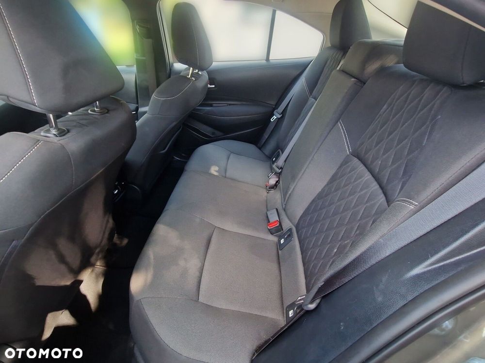 Toyota Corolla - 13