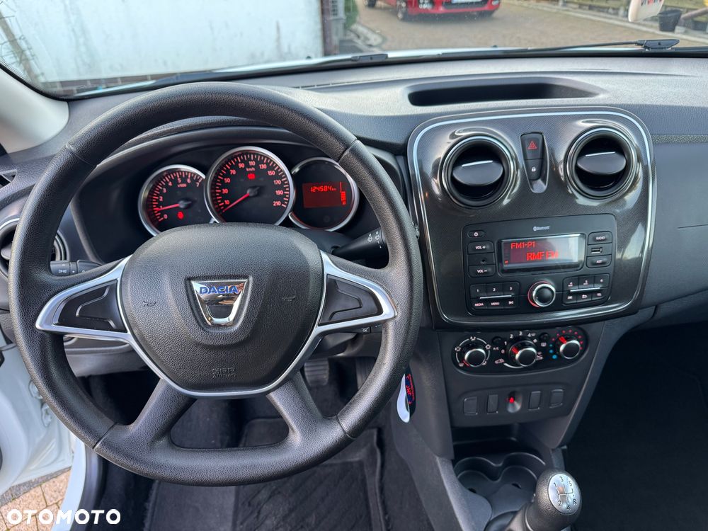 Dacia Sandero - 33