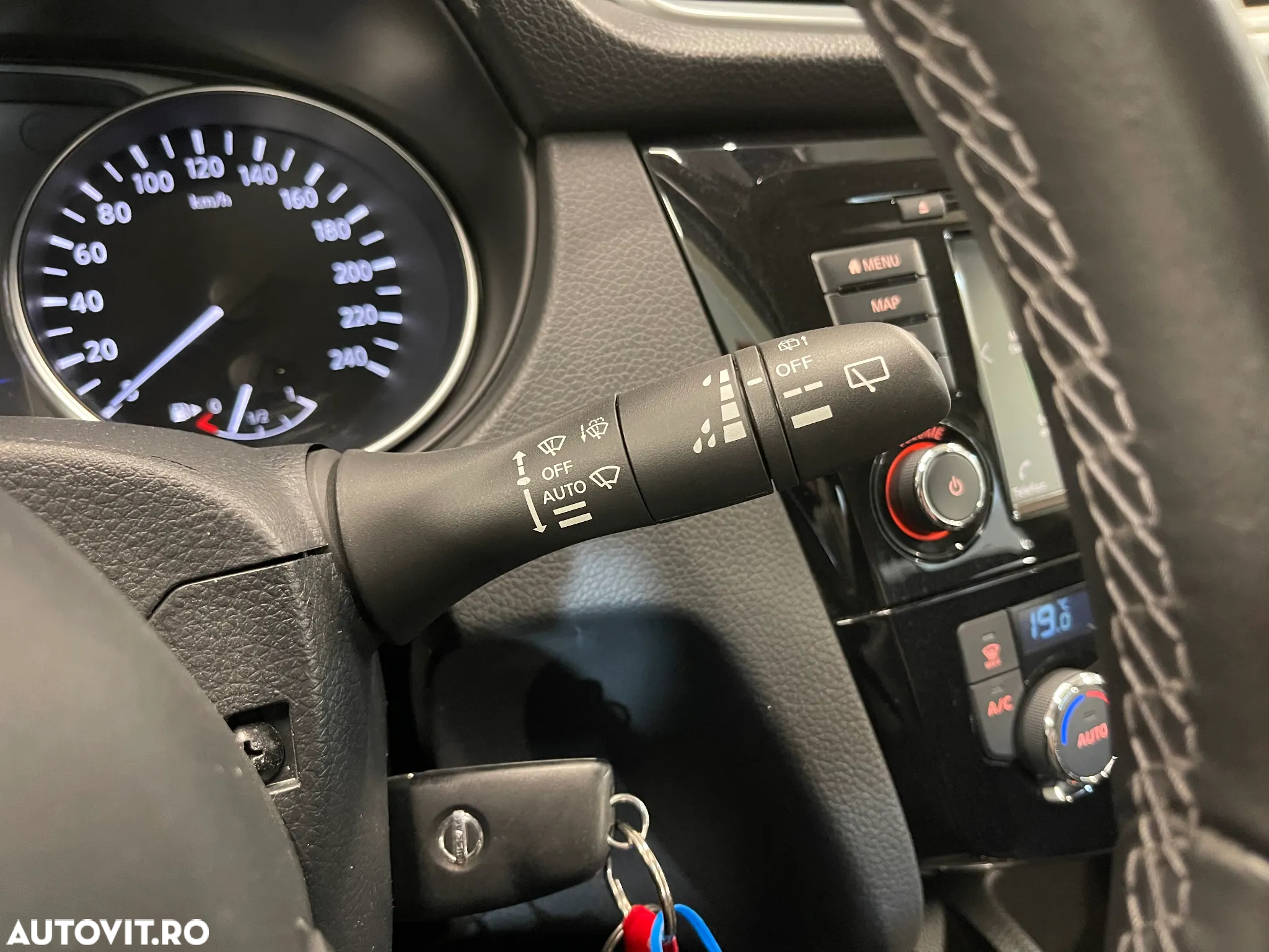 Nissan Qashqai 1.5 DCI DCT N-CONNECTA - 21