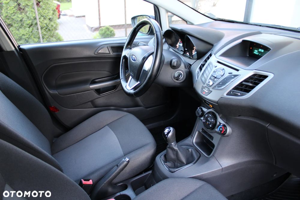 Ford Fiesta 1.25 Ghia - 7