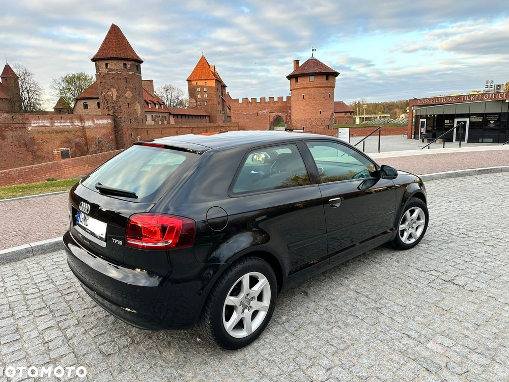 Audi A3 3-drzwiowe 1.2 TFSI S line Sportpaket - 4