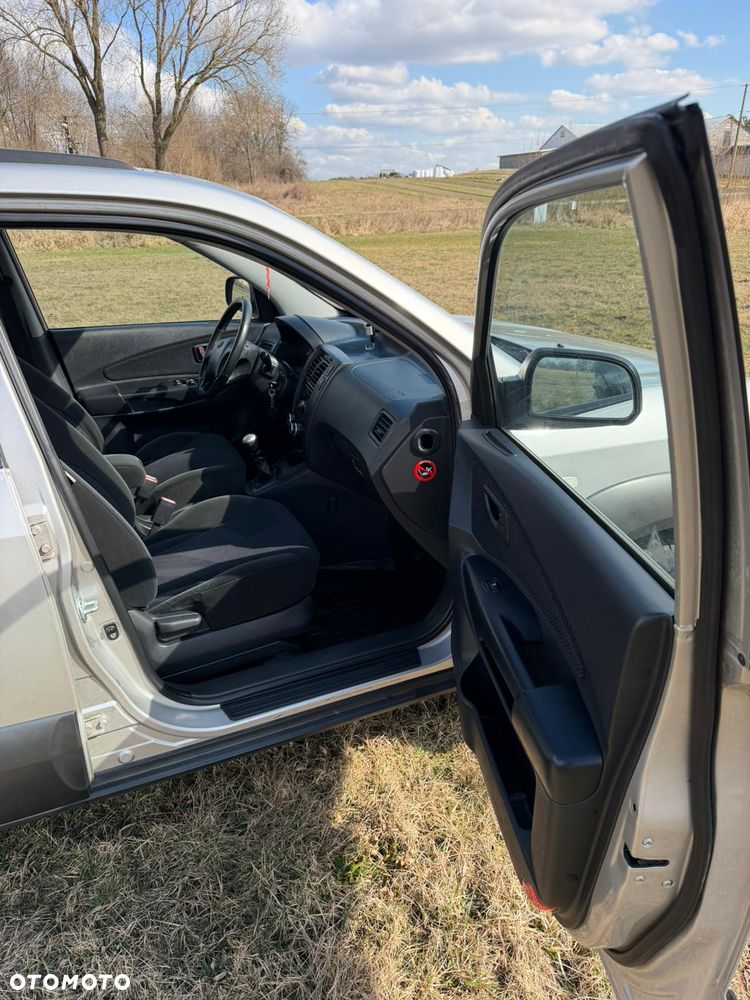 Hyundai Tucson 2.0 CRDi VGT 2WD GLS - 12