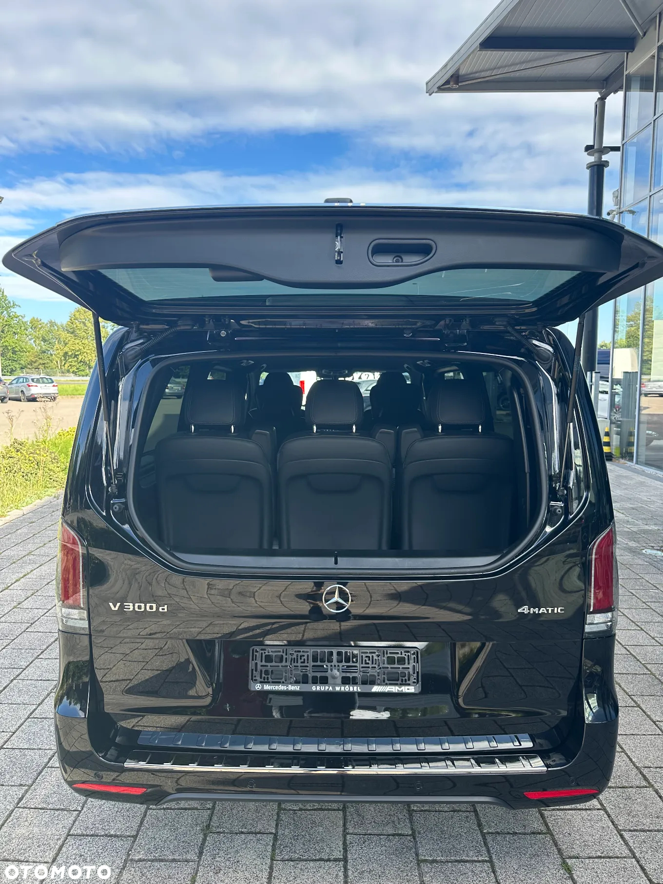 Mercedes-Benz Klasa V 300 d 4-Matic Exclusive 9G-Tronic (d³ugi) - 28