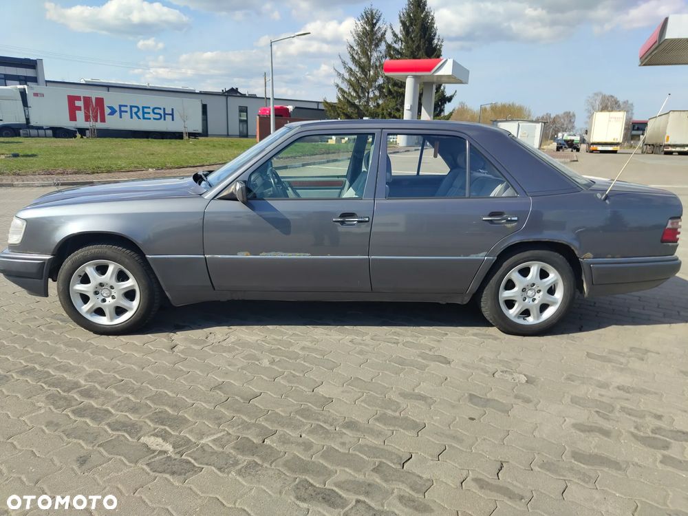 Mercedes-Benz W124 (1984-1993) - 2