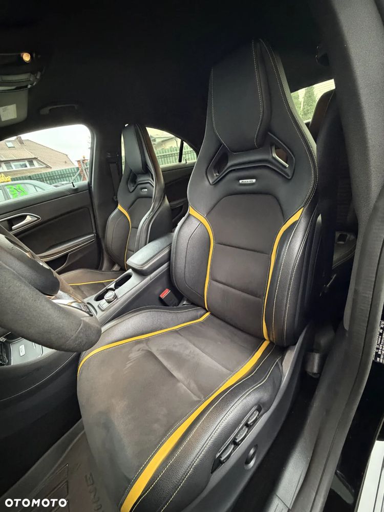 Mercedes-Benz CLA AMG 45 4Matic AMG Sp.sh 7G-DCT Yellow Night Edition - 25