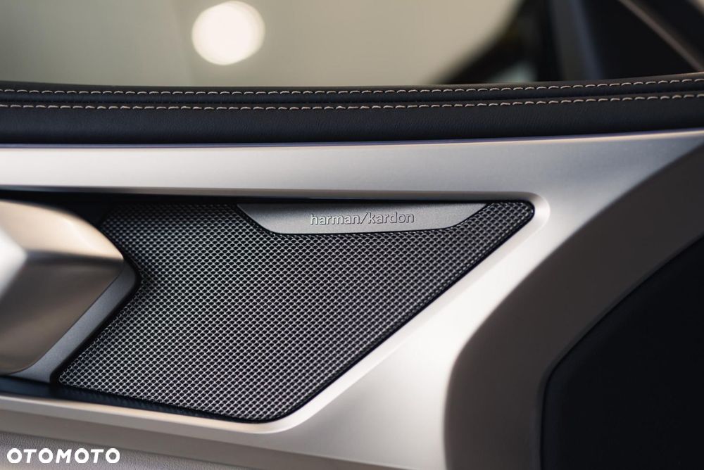 BMW Seria 8 M850i xDrive - 29