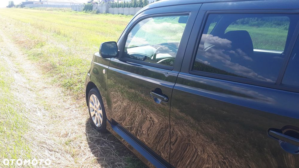 Daihatsu Materia 1.5 black edition - 12