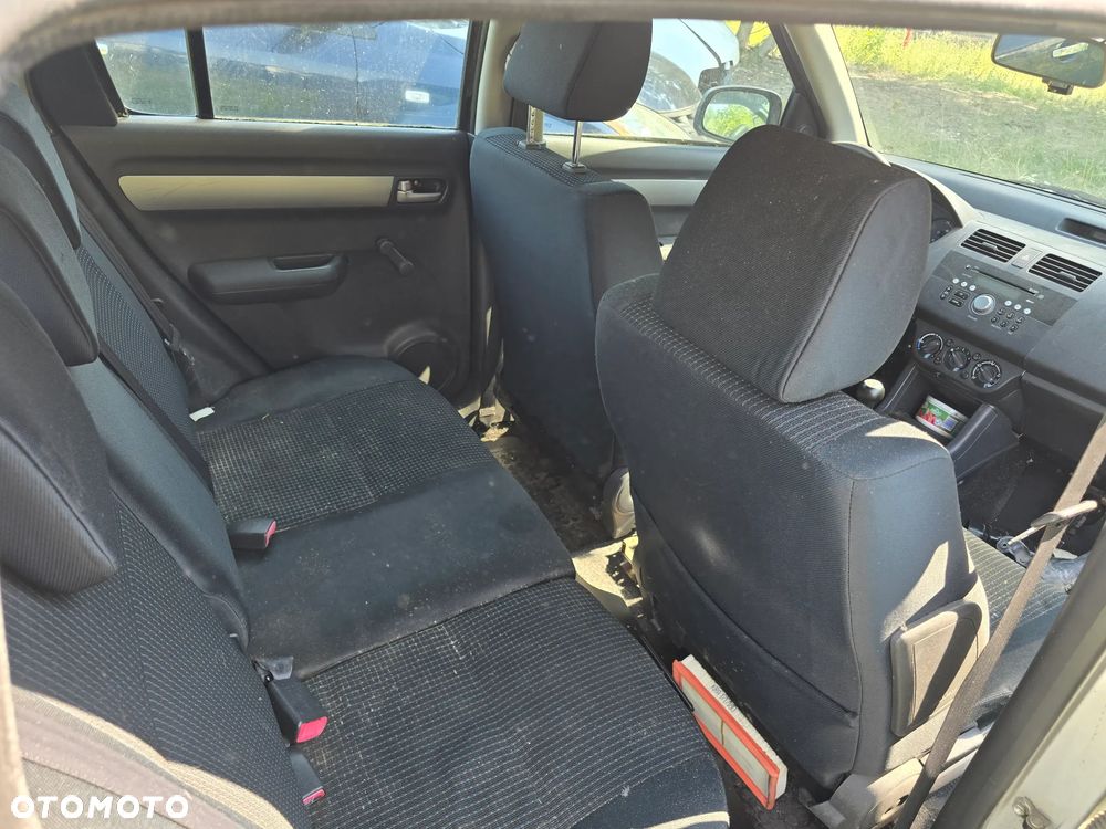 Suzuki Swift 1.3 GLX / Comfort - 12