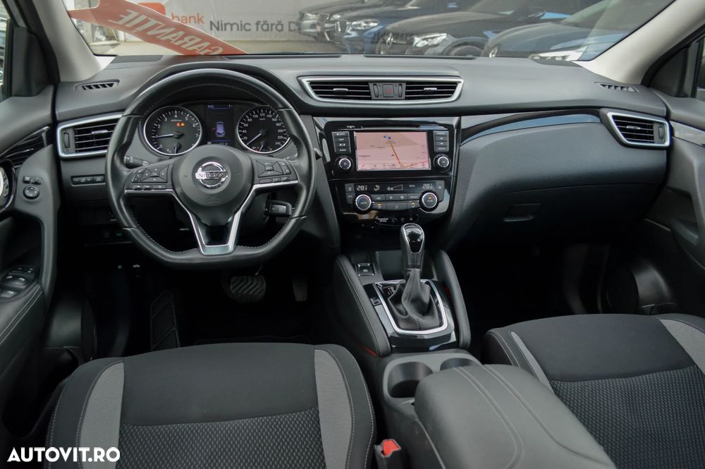 Nissan Qashqai 1.3 DIG-T DCT N-CONNECTA - 26
