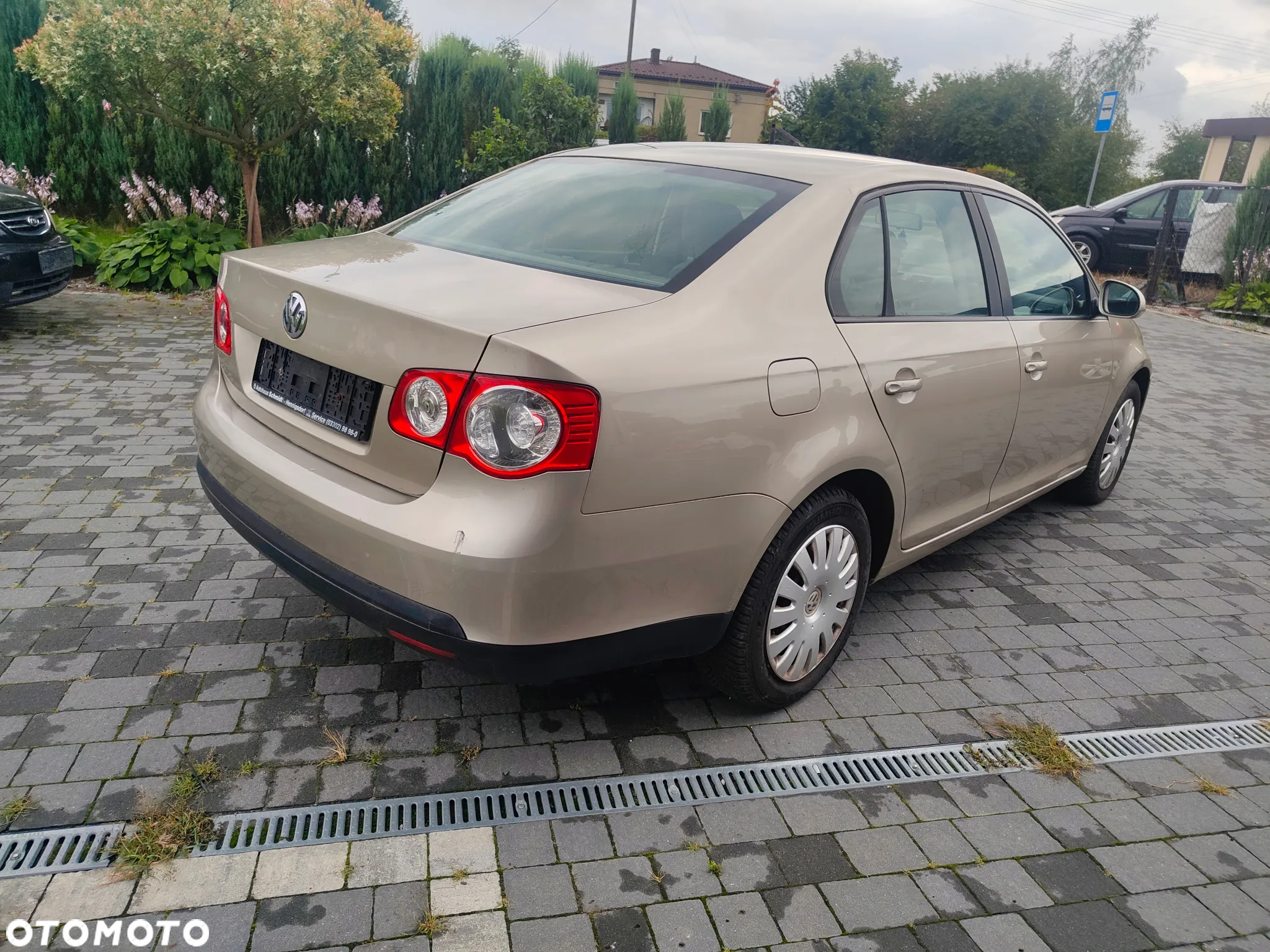 Volkswagen Jetta 1.6 Trendline - 8