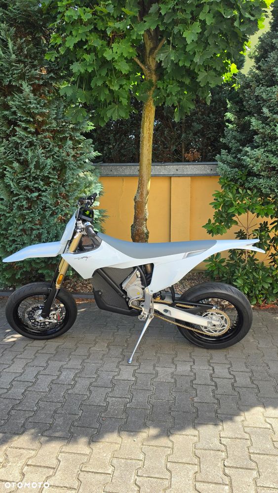 Stark Future VARG - 11