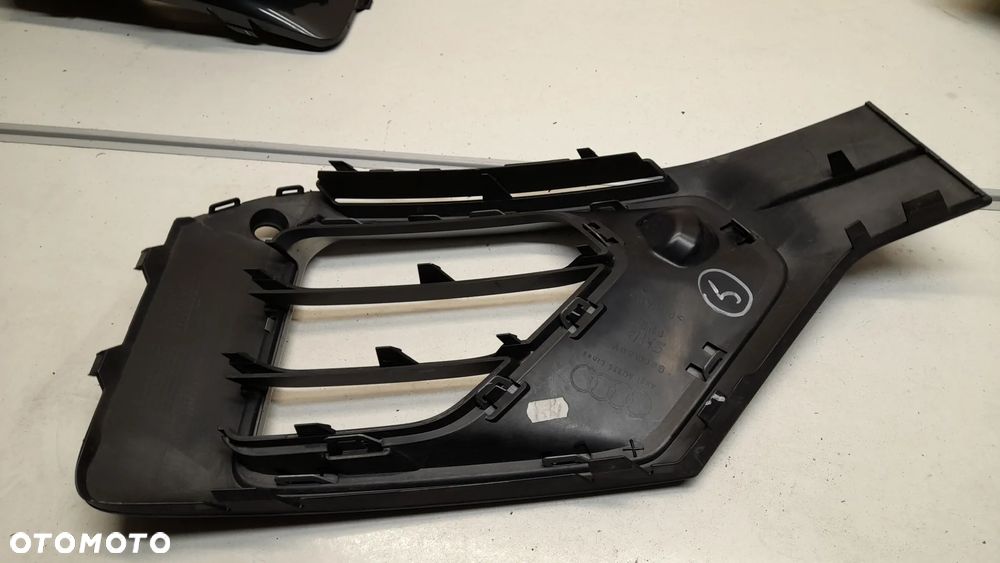 AUDI Q2 KRATKA ZAŚLEPKA ZDERZAKA PRAWA 81A807682K 81A807682G - 5