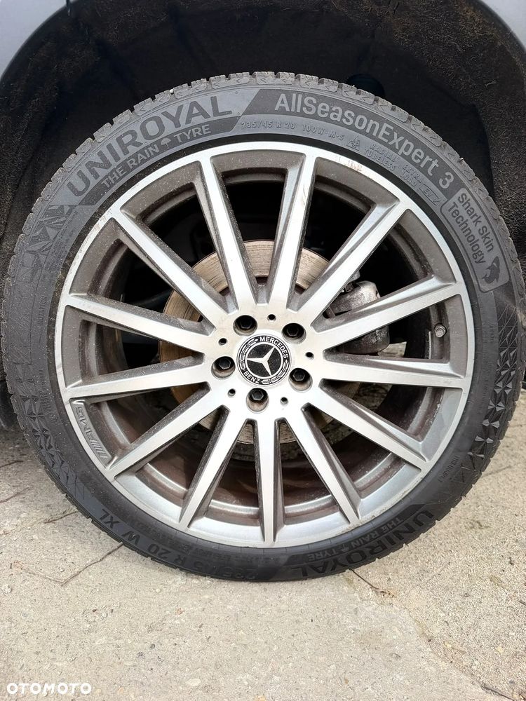 Mercedes-Benz GLB 220 d 4-Matic AMG Line 8G-DCT - 23