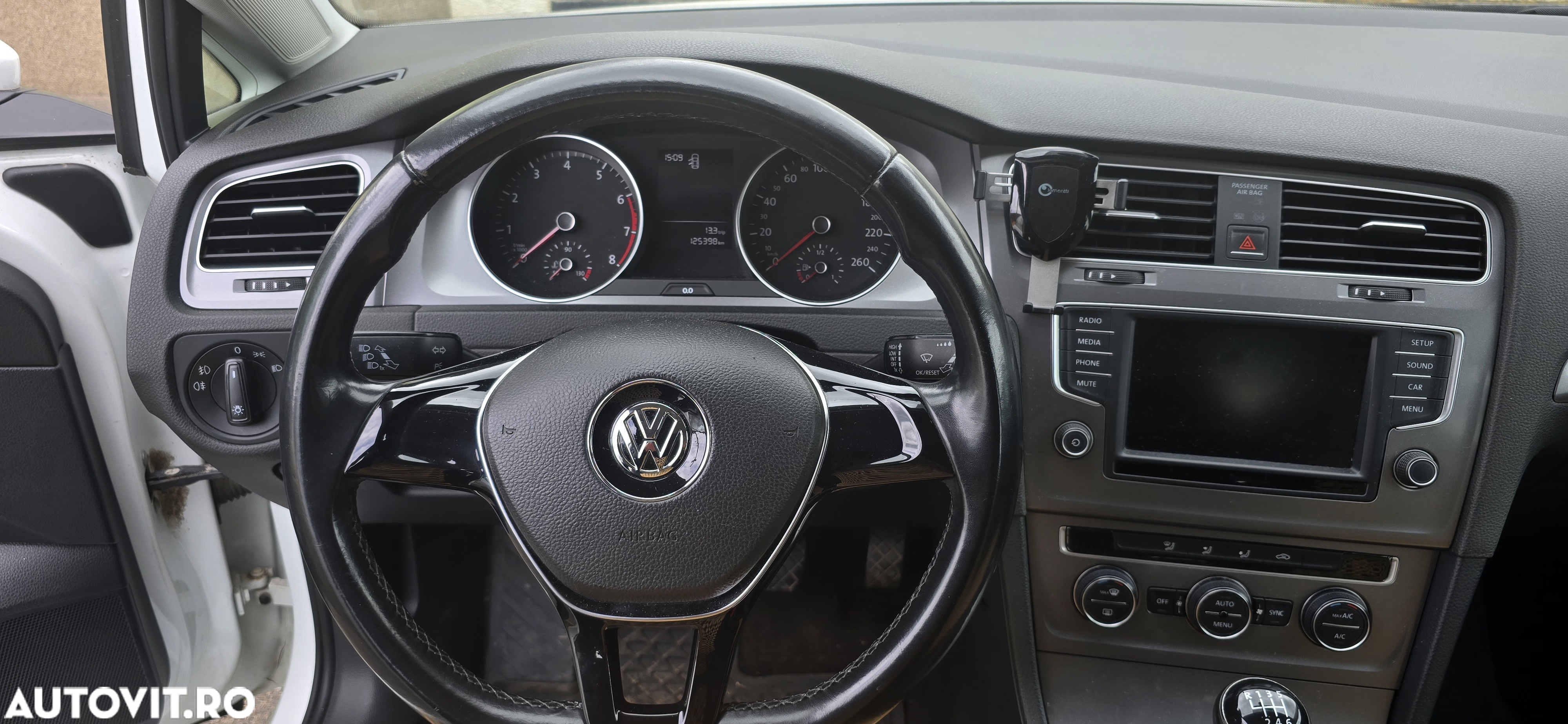 Volkswagen Golf - 9