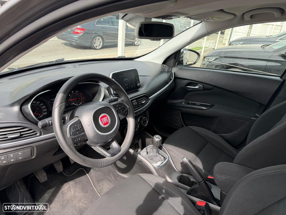 Fiat Tipo Station Wagon 1.3 M-Jet Lounge Tech - 10