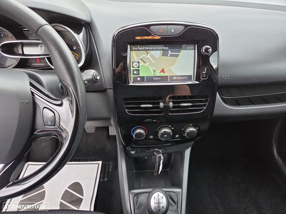 Renault Clio Sport Tourer Energy dCi 90 Business - 16