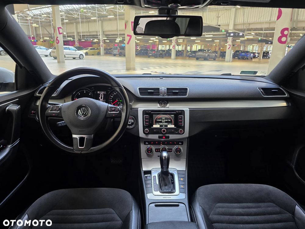 Volkswagen Passat 2.0 TDI Highline DSG - 23