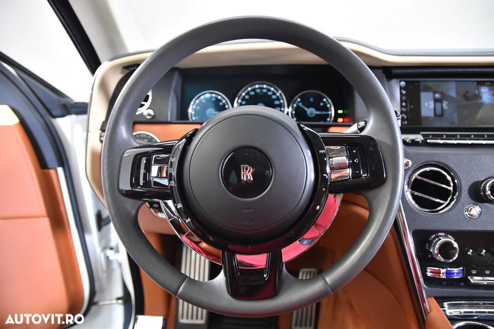 Rolls-Royce Cullinan - 16