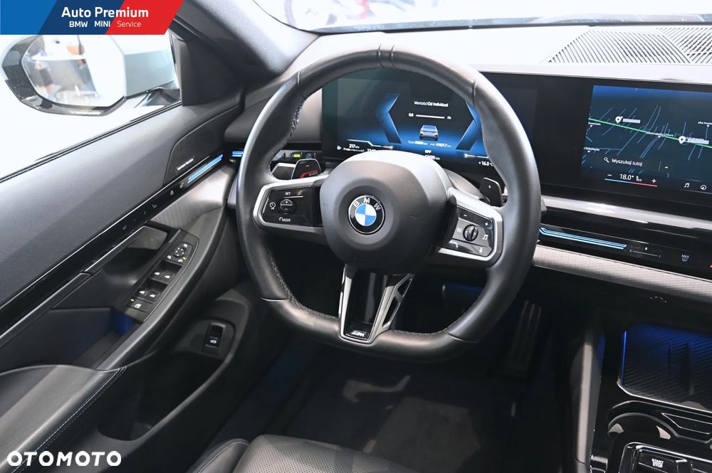 BMW Seria 5 520d xDrive mHEV - 16
