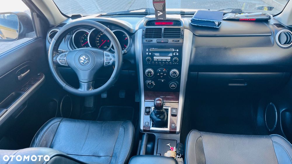 Suzuki Grand Vitara 1.9 DDiS Premium EU5 - 4