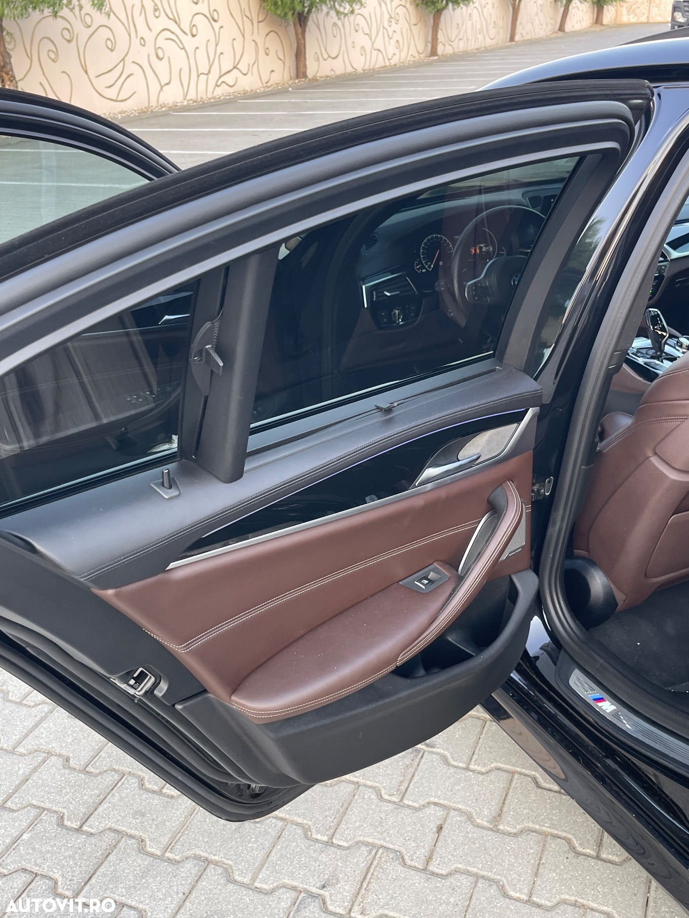 BMW Seria 5 540i Aut. - 11