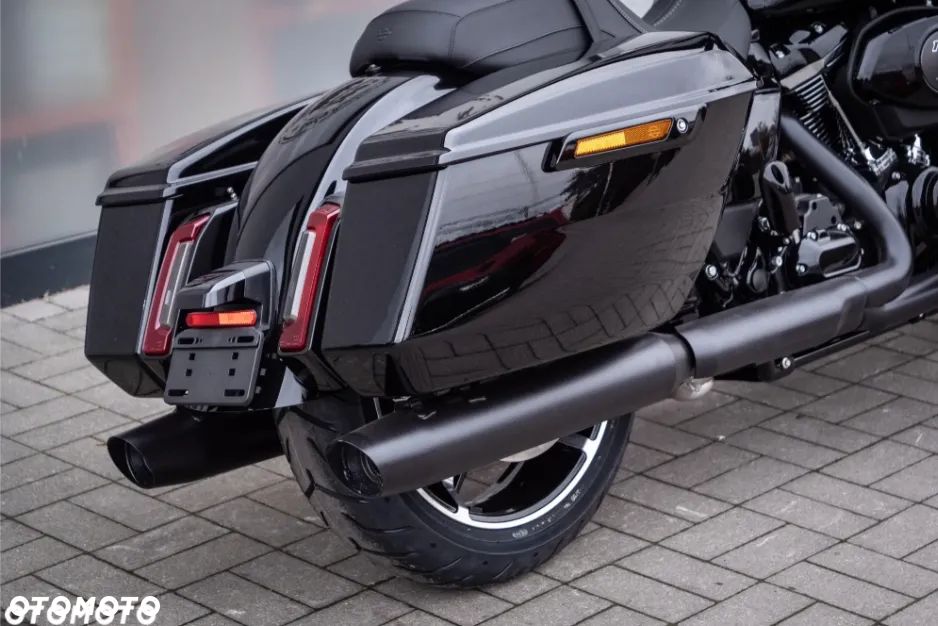 Harley-Davidson Touring Road Glide - 17