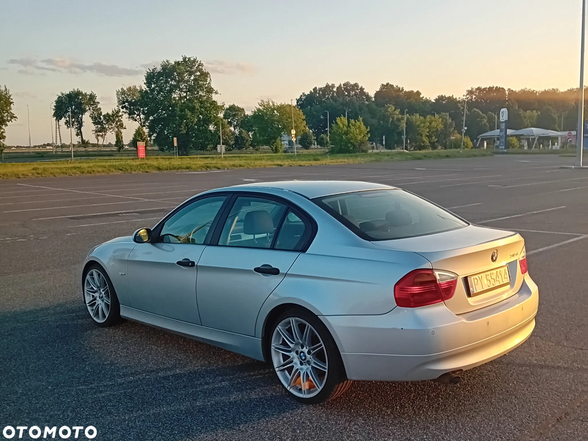 BMW Seria 3 318d - 25