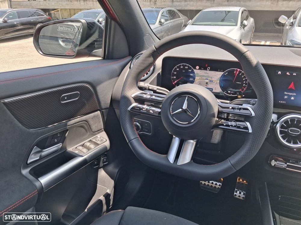 Mercedes-Benz GLA 250 e AMG Line - 17