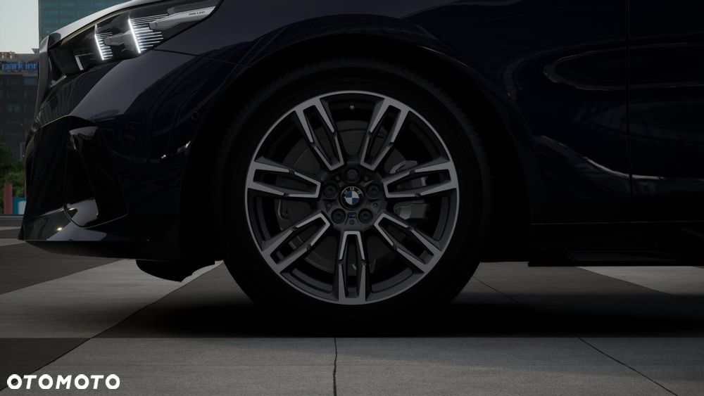 BMW Seria 5 520i mHEV - 6