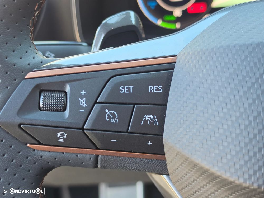 Cupra Formentor 1.4 e-Hybrid DSG VZ - 23