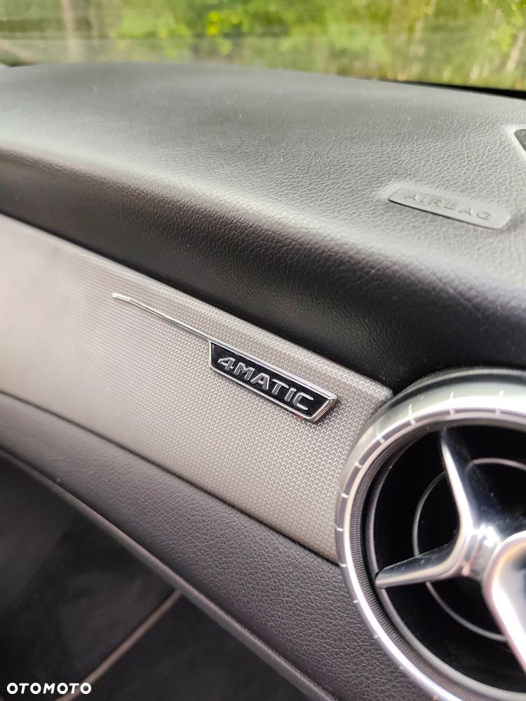 Mercedes-Benz 280 4Matic 7G-TRONIC - 12