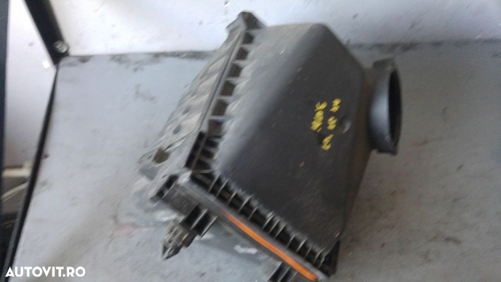 carcasa filtru aer audi a4 b7 3.0 tdi 8e0121405 - 3