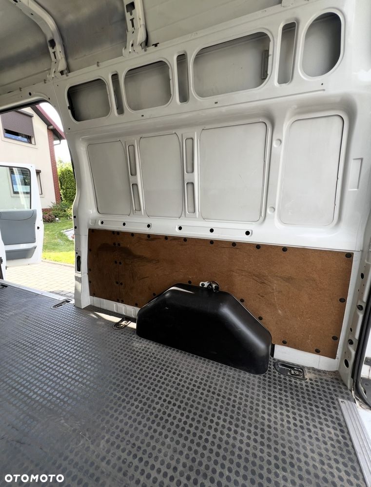 Ford Transit - 19