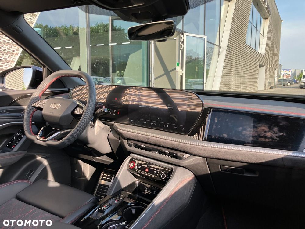 Audi Q5 Sportback - 13