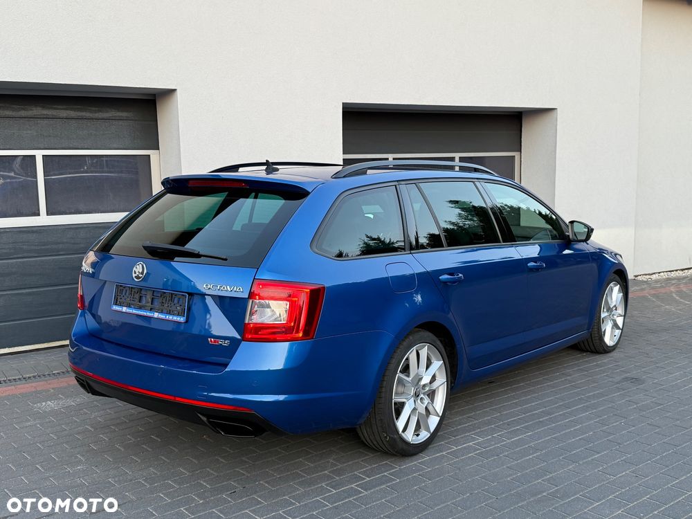 Skoda Octavia Combi 2.0 TDI RS - 8