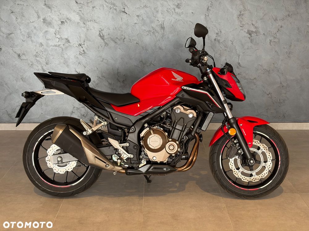 Honda CB - 1