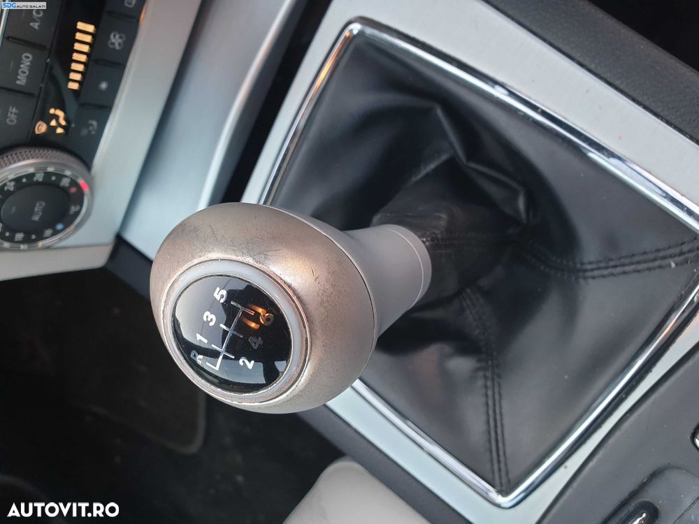 Timonerie Ansamblu Maneta Schimbator Viteze Cutie Manuala 6 Trepte Mercedes Clasa C Class W204 2007 - 2014 [K1577]
