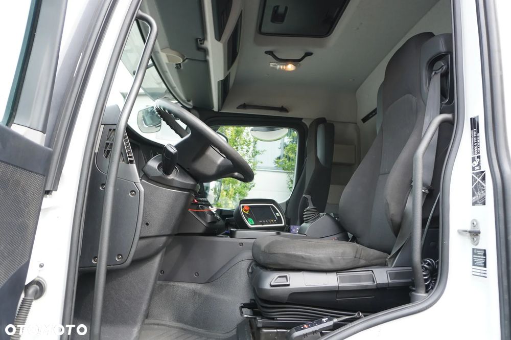 Mercedes-Benz Antos 3240 8x2 / HDS Tajfun 5 t / Zabudowa Śmieciarka Farid Industries / 3 osie skrętne - 12