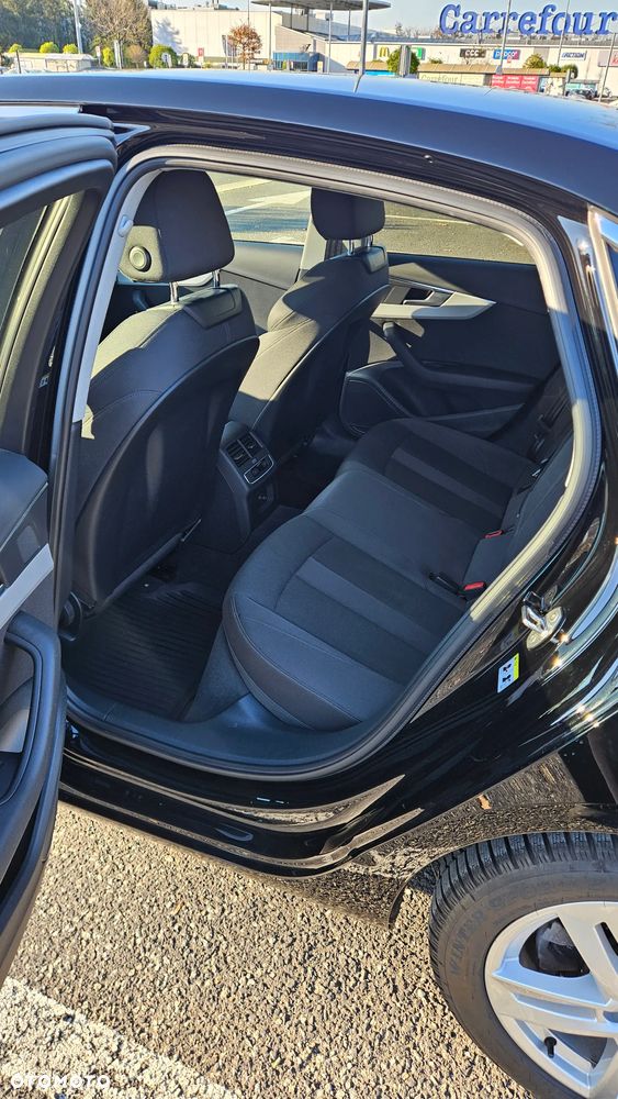 Audi A4 Limousine 35 TFSI S tronic - 5