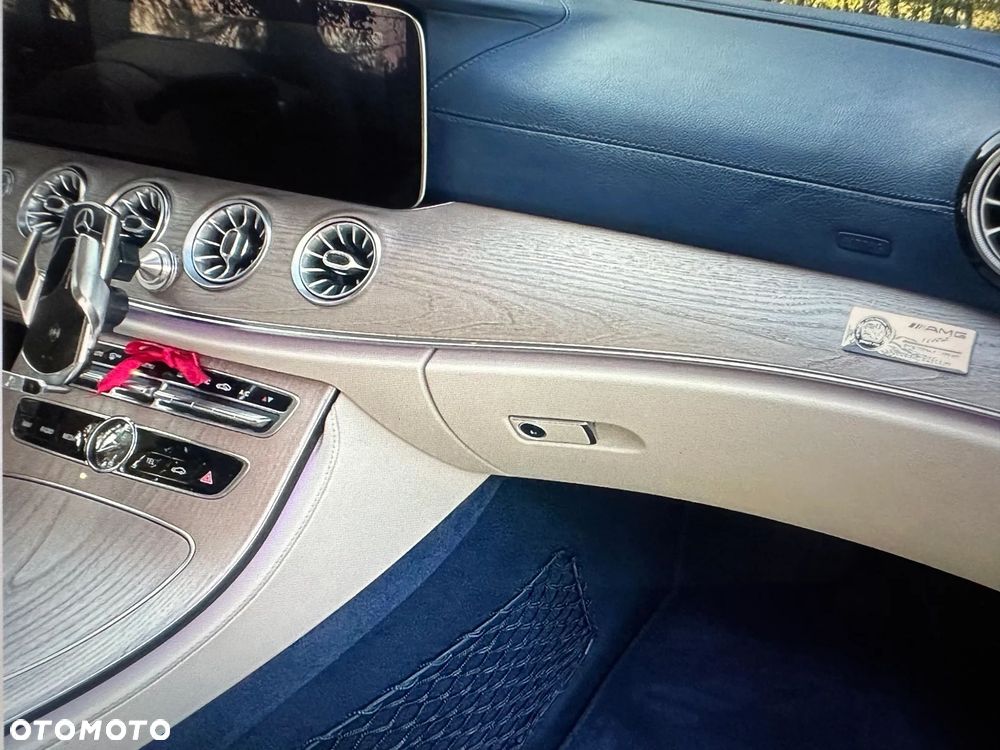 Mercedes-Benz Klasa E 300 9G-TRONIC AMG Line - 16