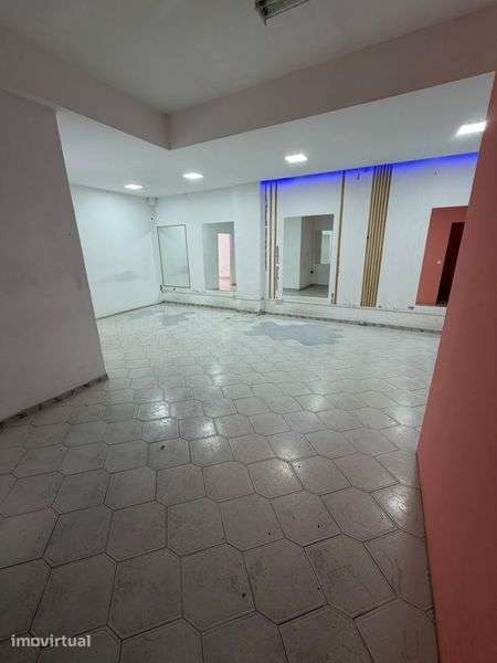 Loja/Armazem/ Escritorios c/ cozinha e WC - Grande imagem: 4/9