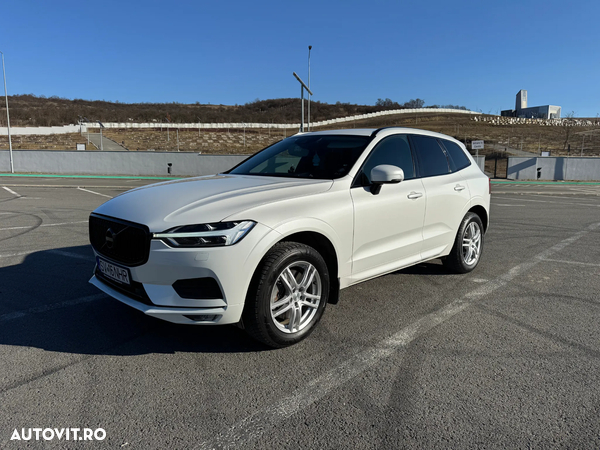 Volvo XC 60 B4 MHEV AWD Momentum