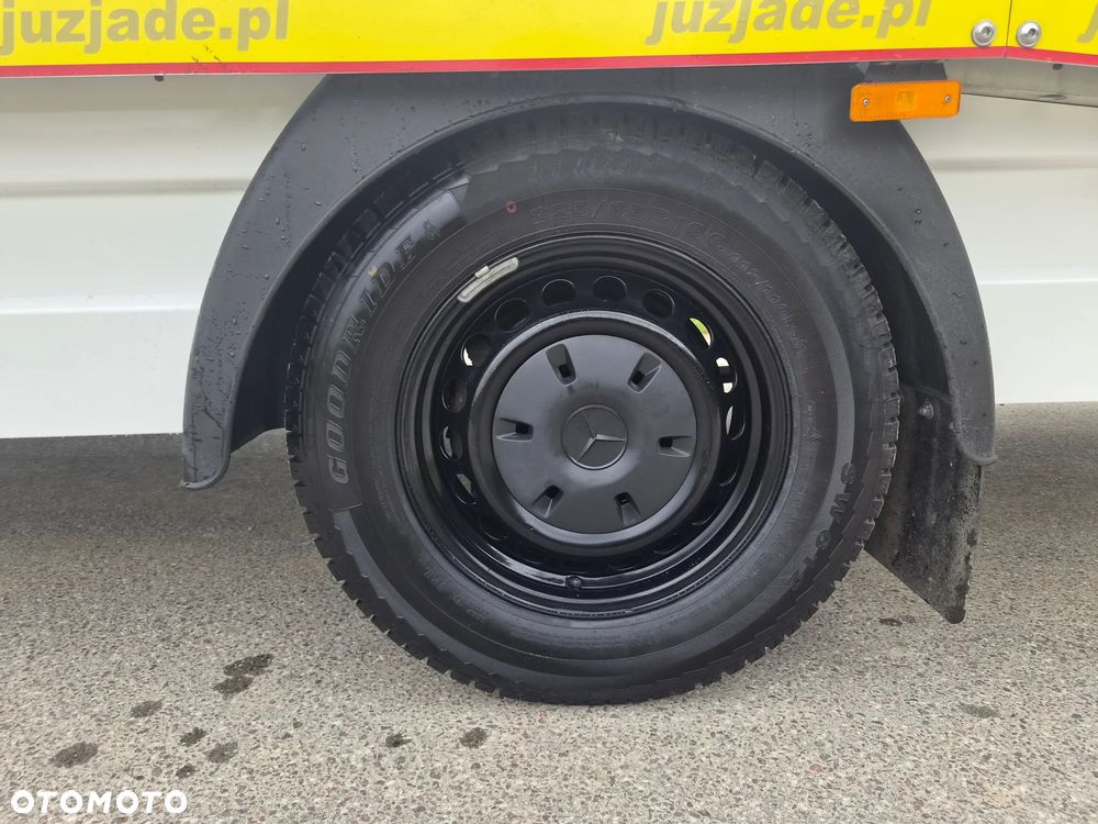 Mercedes-Benz Sprinter 907.255 - 12