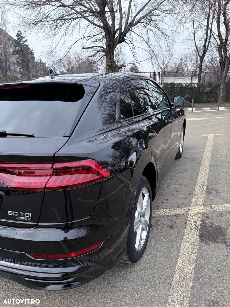 Audi Q8 - 8