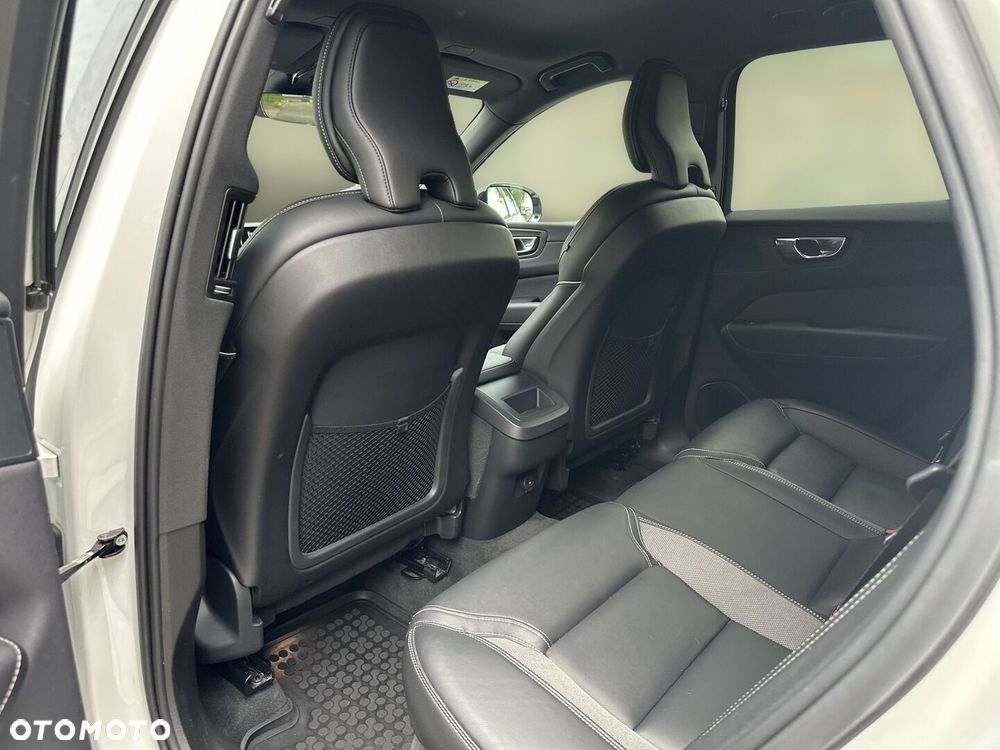Volvo XC 60 B4 B Inscription - 12