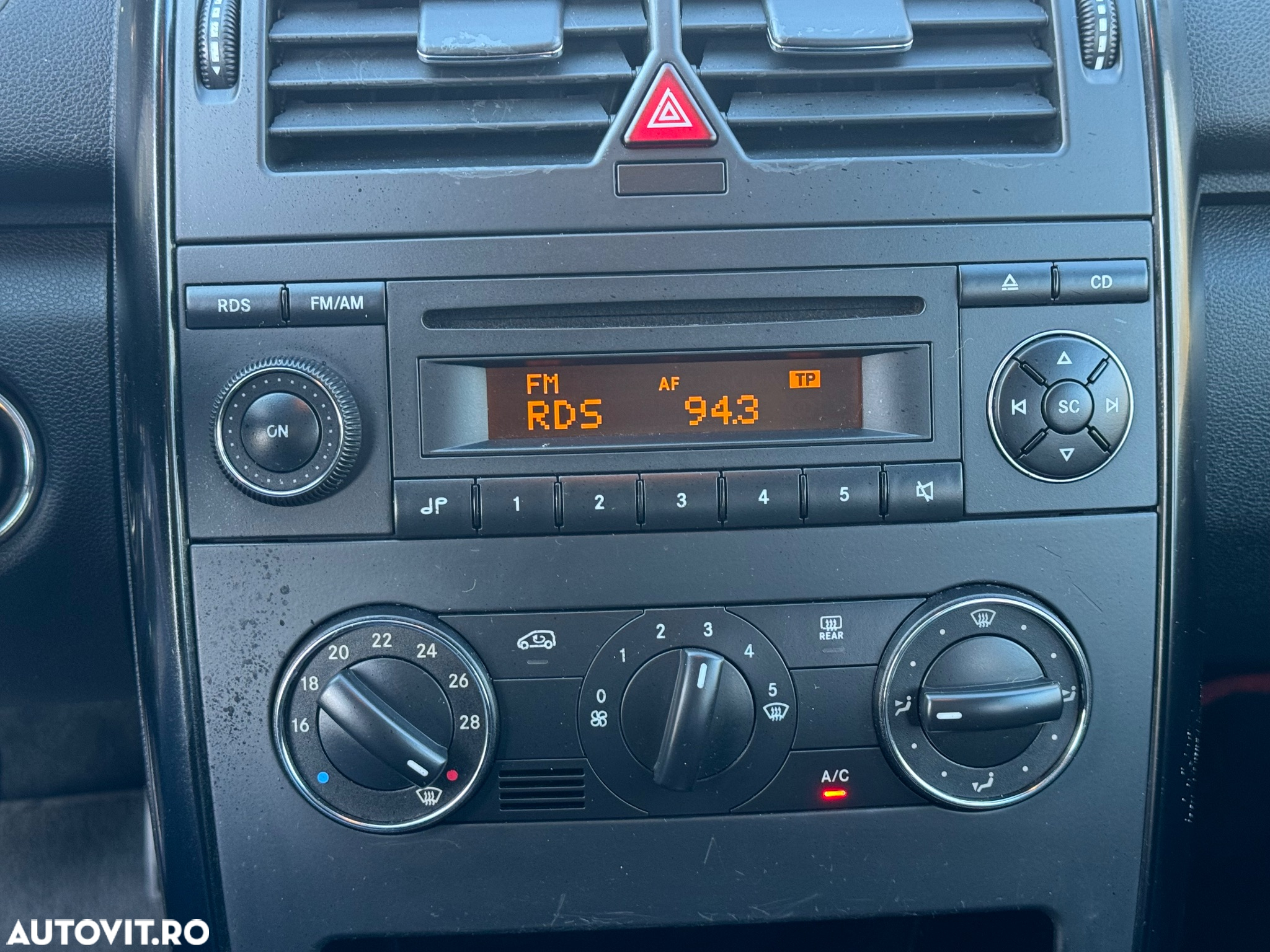 Mercedes-Benz A 160 CDI Autotronic - 22