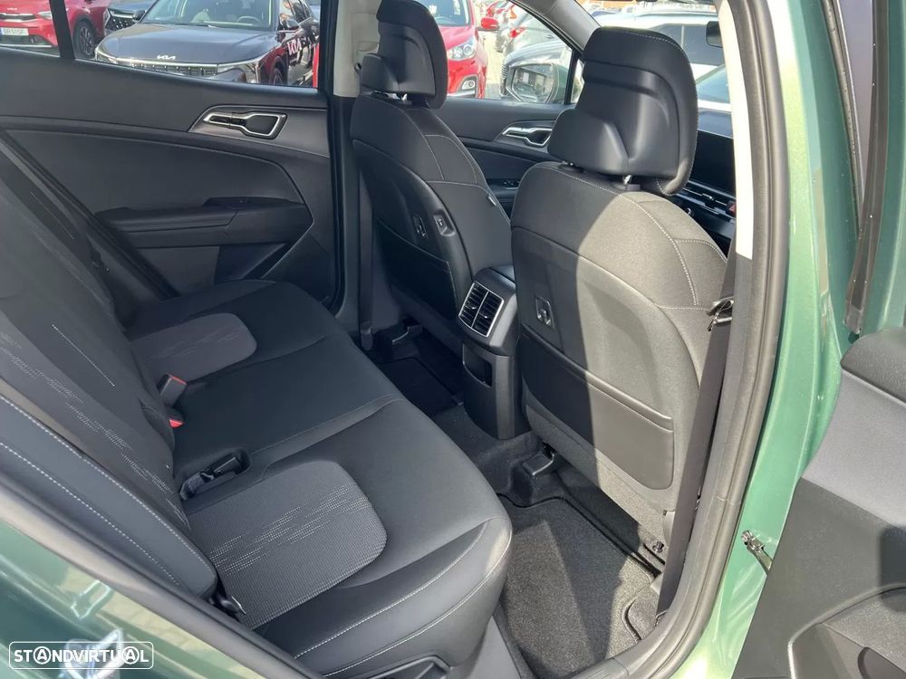 Kia Sportage 1.6 T-GDI Drive - 12